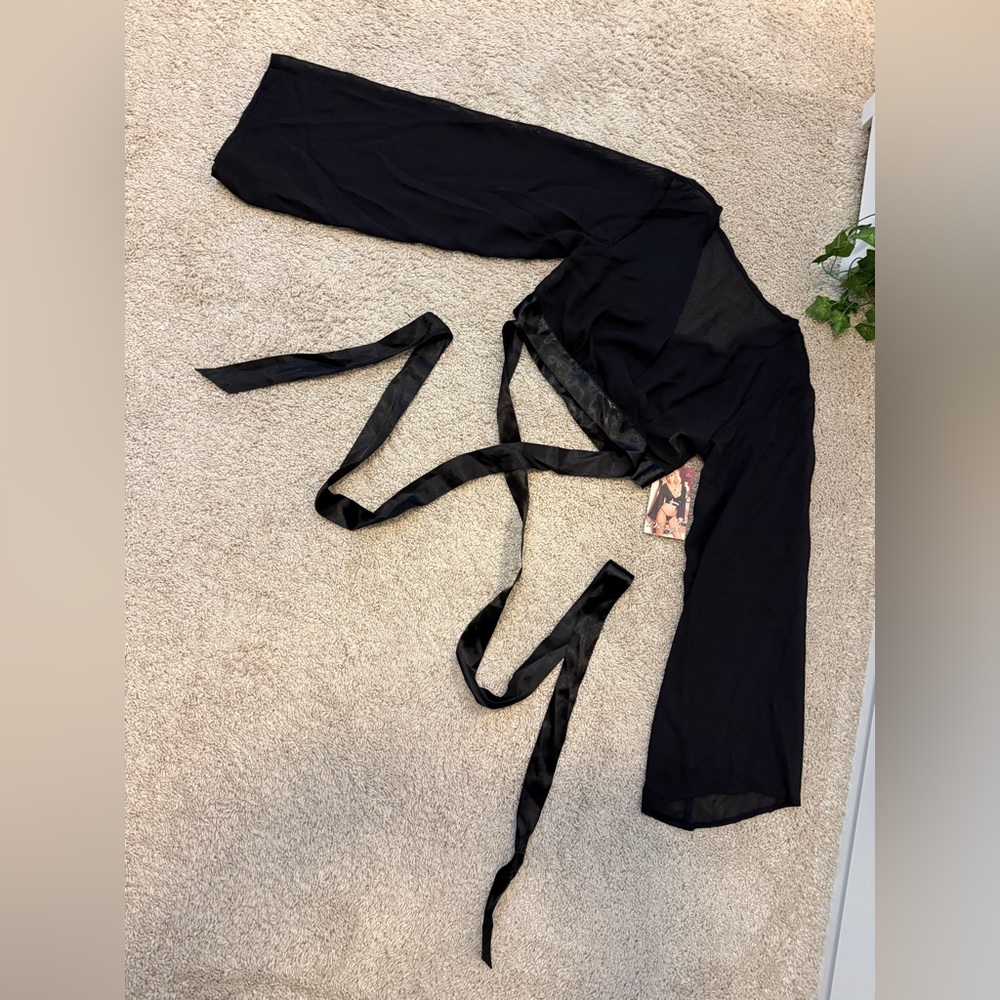 DREAMGIRL BLACK SEE THROUGH LONG SLEEVE CROP TOP SIZE SMALL NEW WITH TAG